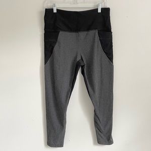 Prana Black and Striped Leggings With Side Pockets Size Large